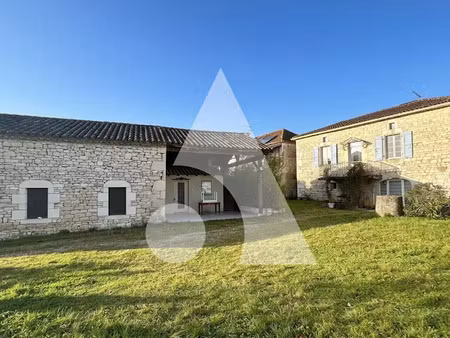 vente maison 11 pièces 280 m² à saint-matré (46800)  378 940 €