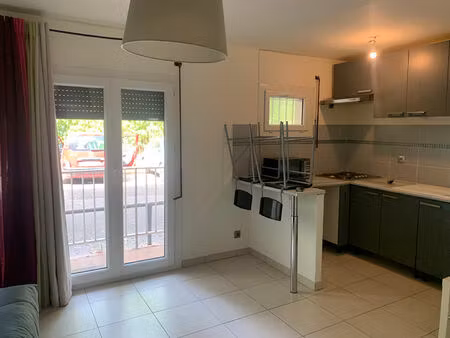 t1 meublé - saint-eloi- 22m²