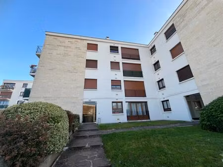 location appartement 4 pièces 81m² fresnes 94260