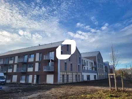 a vendre  cellule neuve avec exterieur