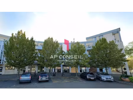 local commercial a louer