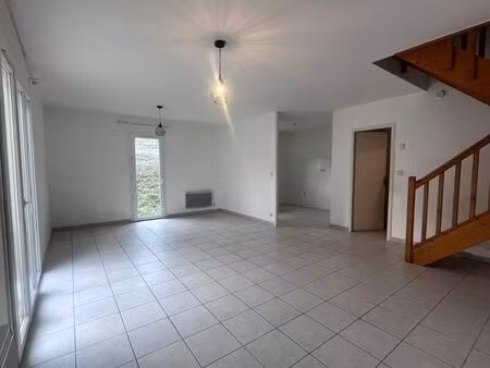 vente maison 4 pièces 83 m² branne (33420)