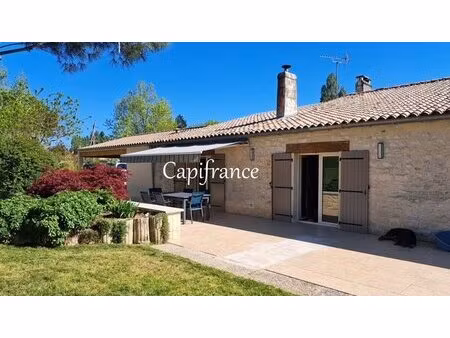 maison charentaise de plain-pied - 5 pièces - 3 chambres + 1 - garage - jardin clos -...