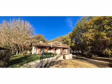 maison contemporaine à l'orée de la forêt !