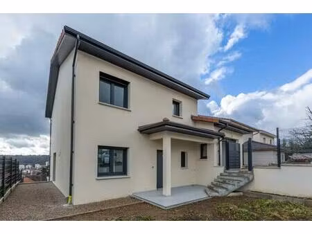 maison moderne 5p  130 m² à montbernier