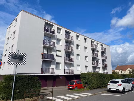 location appartement 3 pièces  57.83m²  bois