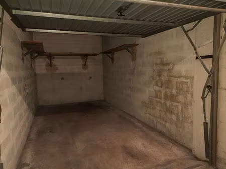 location parking / box  cannes