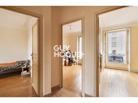 appartement rue marcadet 3 pièces 44 m2