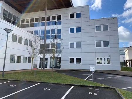 location local professionnel 66m² orleans 45000