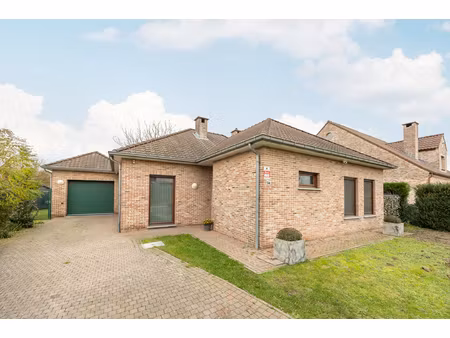 huis te koop in zandhoven met 2 slaapkamers