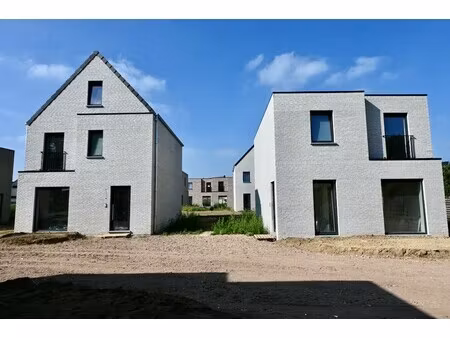 huis te koop in broechem met 3 slaapkamers