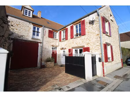 superbe briarde avec appartement independant