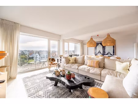 appartement te koop in knokke-heist met 3 slaapkamers