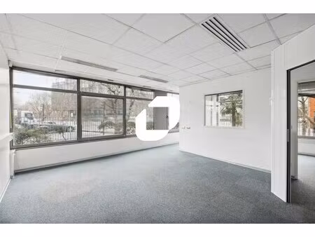 a louer  bureaux rénovés aux portes de paris