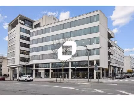 a louer  immeuble de bureaux face à la gare tgv