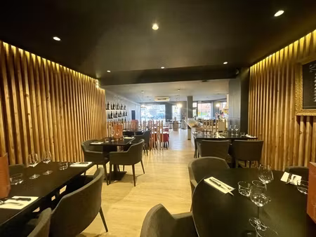 fonds de commerce - 167 m²