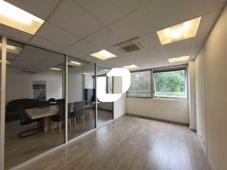 a louer  bâtiment semi indépendant