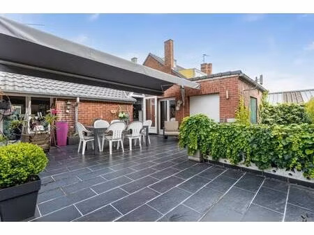 maison atypique de 9 pièces de 240 m² située à wingles