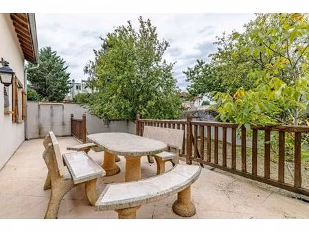 maison de 6 pièces de 132 m² située à ris-orangis