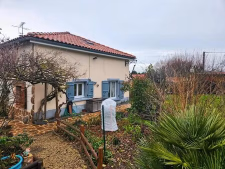 maison de 4 pièces de 132 m² située à oradour-fanais