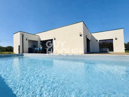 maison contemporaine avec piscine et garage proche d'orthez