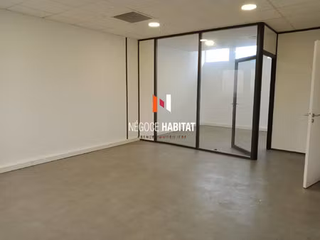 location commerce 47 m² à saint-jean-de-védas (34430)