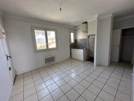 vente appartement 3 pièces 39m2 canet-en-roussillon 66140 - 105000 € - surface privée