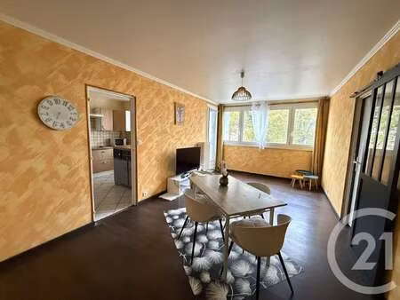 location appartement 4 pièces à allonnes (72700) : à louer 4 pièces / 76m² allonnes