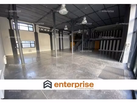 location local commercial