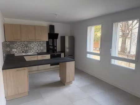 location appartement 2 pièces 44 m² à la tronche (38700)