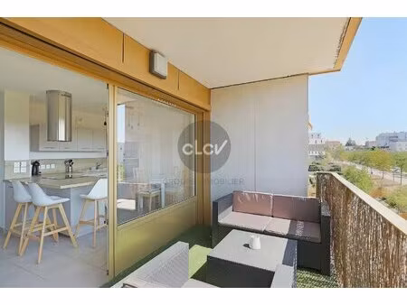 t3 meublé avec balcon et garage