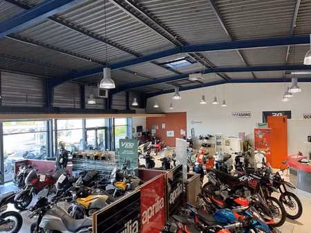 location commerce 838 m² à brest (29200)