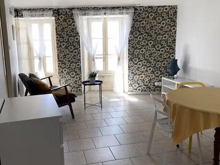 appartement t2 à louer - 2 pièces - 40 m2 - cognac - 16 - poitou-charentes