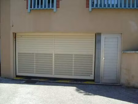 location garage box et parking à saint-malo (35400) : à louer / 15m² saint-malo