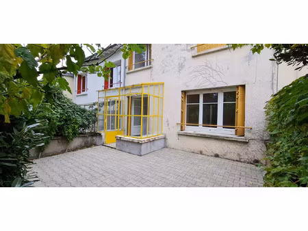 location maison 4 pièces 70 m² à clermont-ferrand (63000)