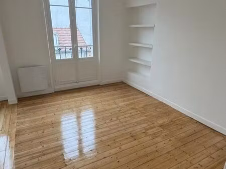 location appartement 3 pièces 48 m² à reims (51100)