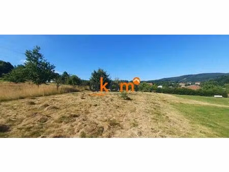 terrain constructible de 1 115 m²