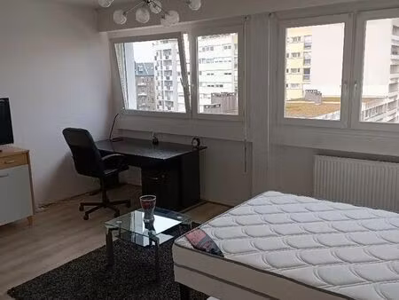 location appartement 1 pièce 30 m² à metz (57000)
