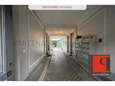 chambre versailles 1 pièce 9.73 m²