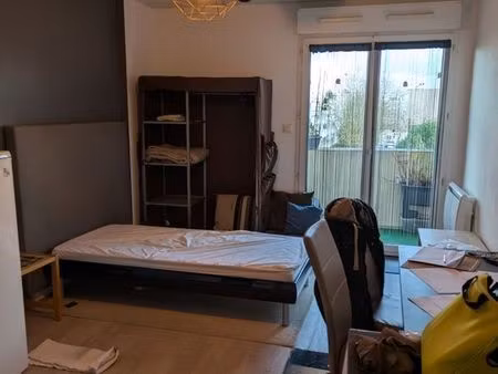 location appartement 1 pièce 22 m² à cenon (33150)