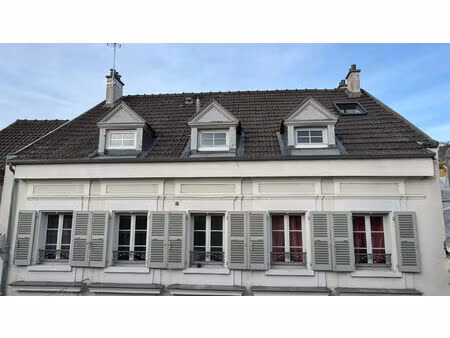 appartement duplex de 75.10 m² 2 éme et 3 éme étage  centre pontoise   3 pièces  2 chambre