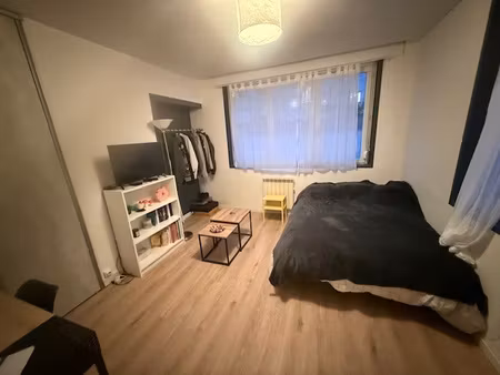 studio renove au coeur du centre ville