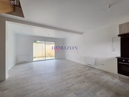 maison sainte genevieve 4 pièce(s) 88 01 m2