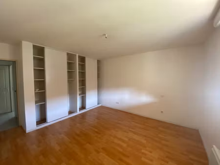 appartement a valcourt