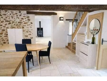 vente immeuble à montjean-sur-loire (49570) : à vendre / 105m² montjean-sur-loire