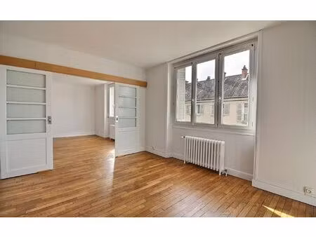 location appartement  63.45 m² t-2 à le creusot  490 €
