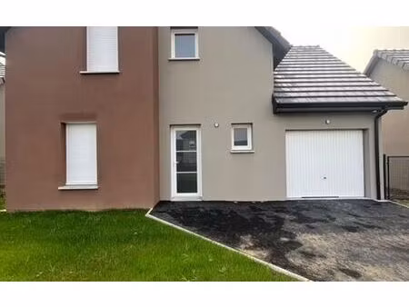 location maison  100.47 m² t-4 à notre-dame-de-gravenchon  1 060 €