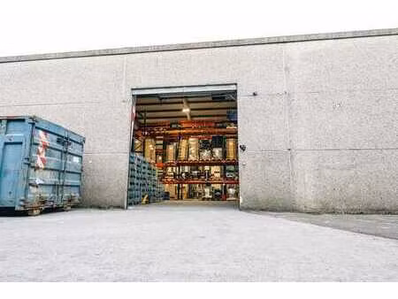 entrepôt à louer zoning nord - 382m²