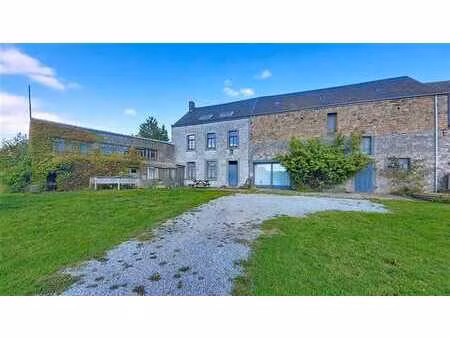 maison en pierre et grange