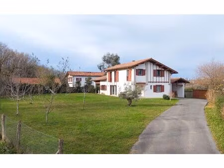 maison saint-pée-sur-nivelle 157.94 m² t-5 à vendre  895 000 €